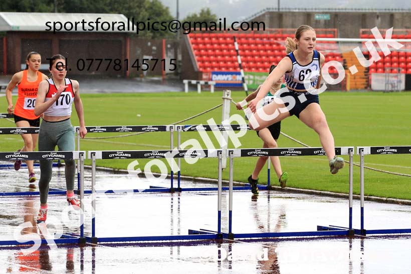 Hurdles, 2023 Gateshead Tartan Games.  Photo: David T. Hewitson/Sports for All Pics